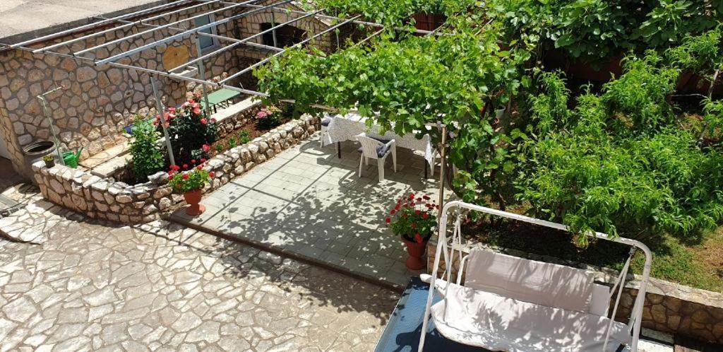 Apartments Roses Dobrinj Dış mekan fotoğraf