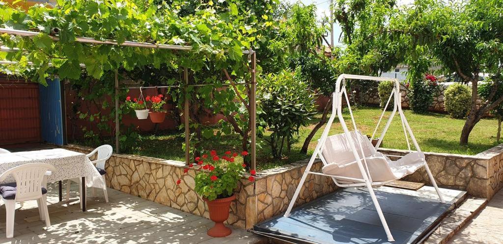 Apartments Roses Dobrinj Dış mekan fotoğraf