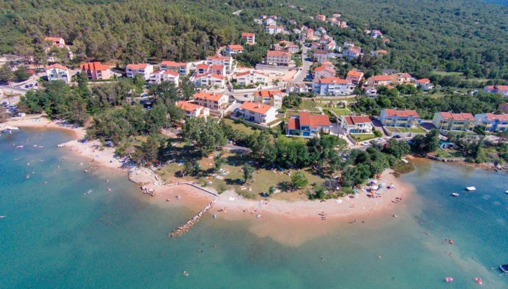 Apartments Roses Dobrinj Dış mekan fotoğraf