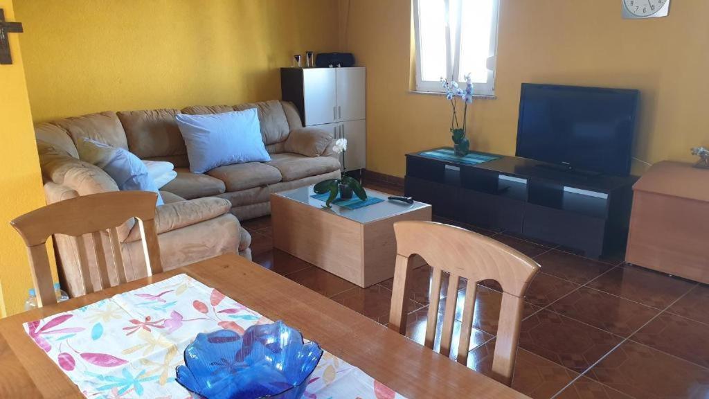 Apartments Roses Dobrinj Dış mekan fotoğraf