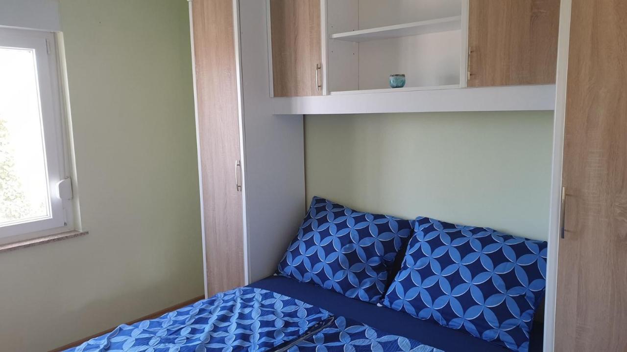 Apartments Roses Dobrinj Dış mekan fotoğraf