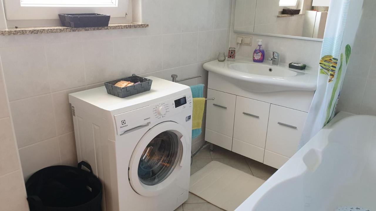 Apartments Roses Dobrinj Dış mekan fotoğraf